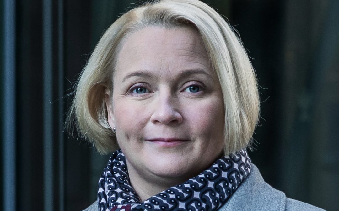 Taru Reinikainen: Kuulon kuntoutus on muutakin kuin kuulolaite